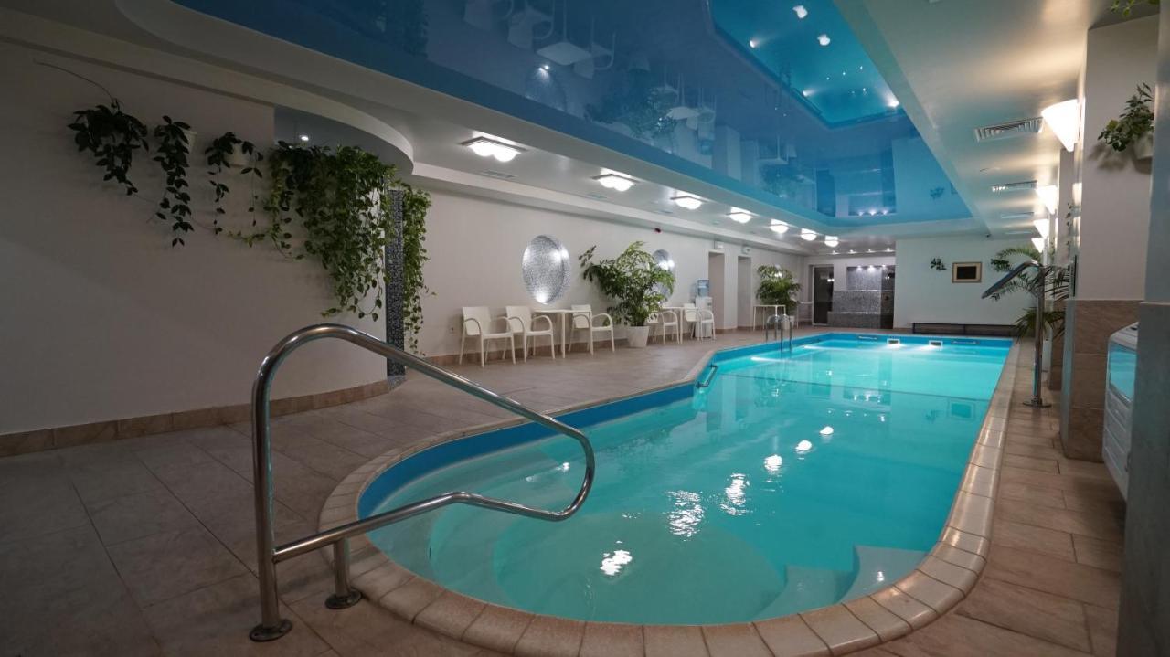 חארקיב Mercury Hotel מראה חיצוני תמונה
