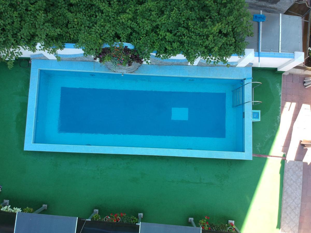 חארקיב Mercury Hotel מראה חיצוני תמונה